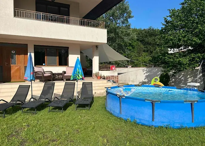 別荘 Amity ヴァルナ