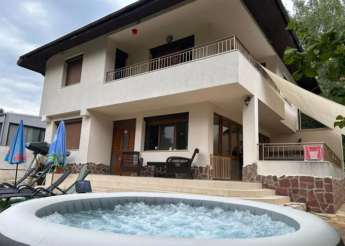 別荘 Amity ヴァルナ